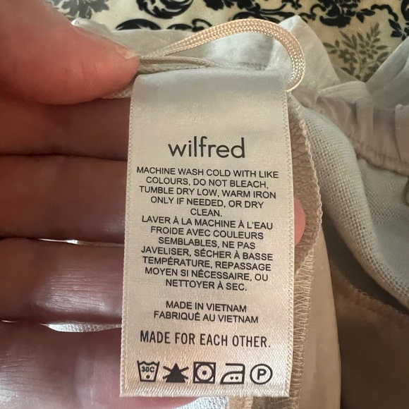 Aritzia Wilfred Omina Linen Drawstring Shorts - Picture 8 of 10